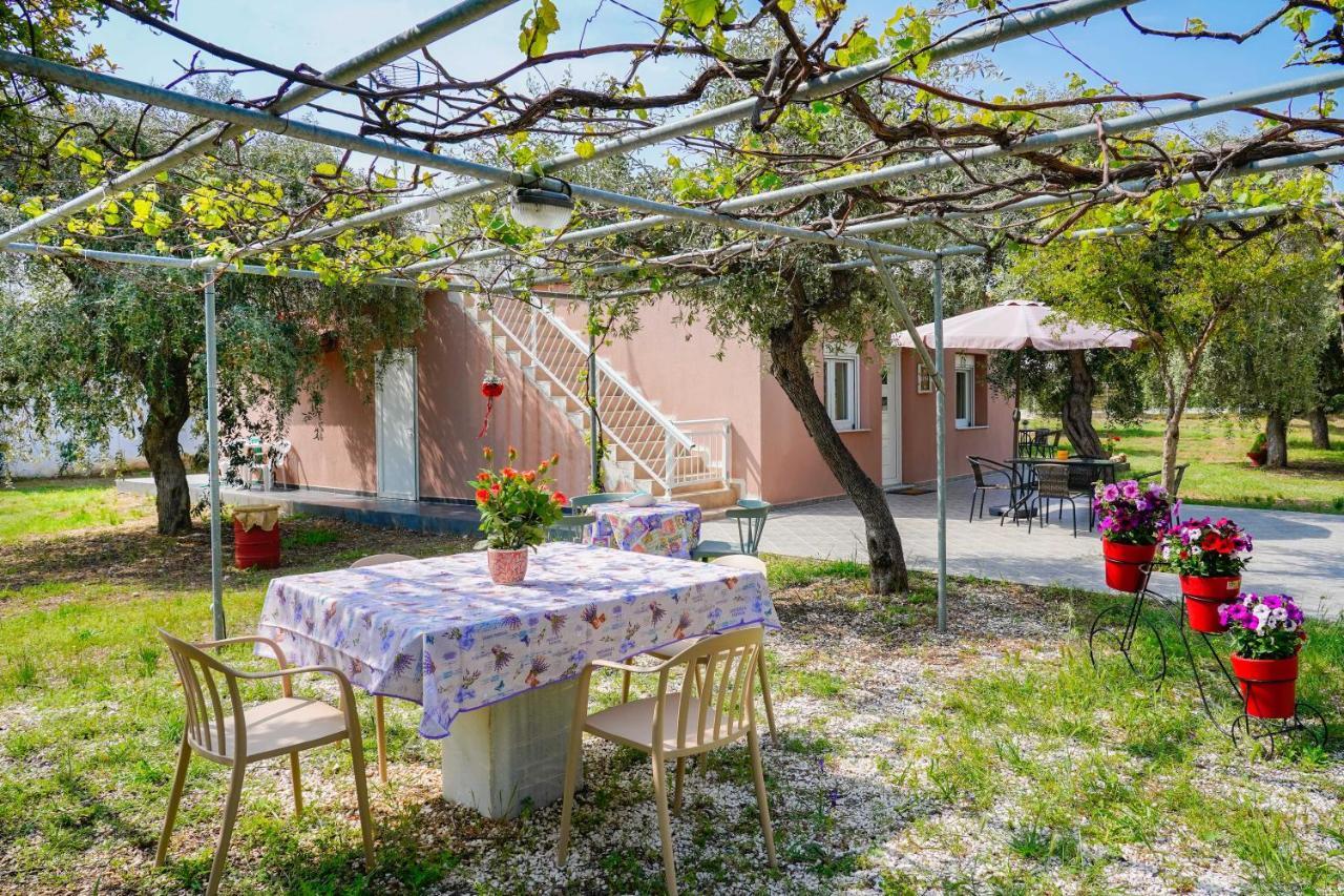 Olivento Beach Front Suites Potos Buitenkant foto