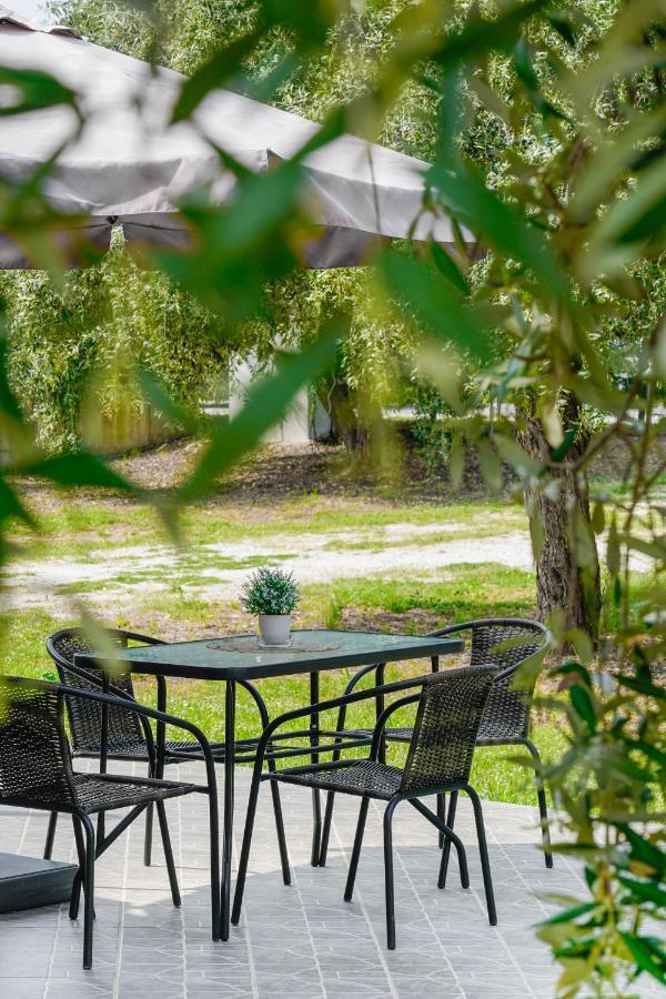 Olivento Beach Front Suites Potos Buitenkant foto