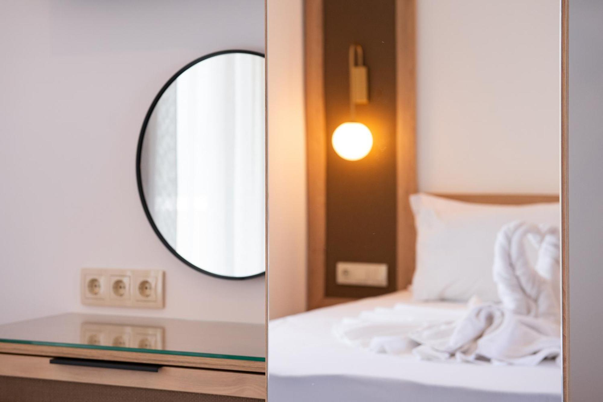 Olivento Beach Front Suites Potos Buitenkant foto