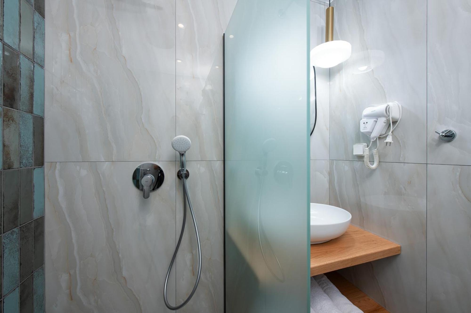 Olivento Beach Front Suites Potos Buitenkant foto